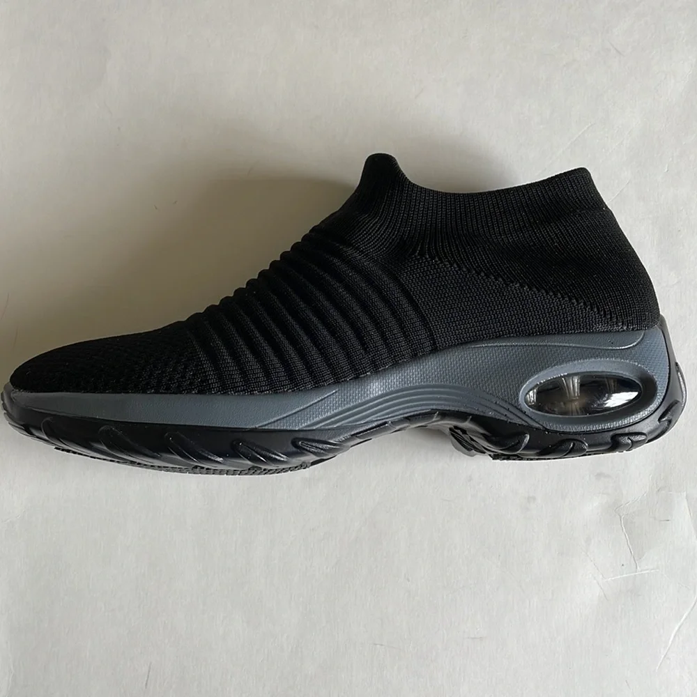 🆕 STQ Black Sneakers